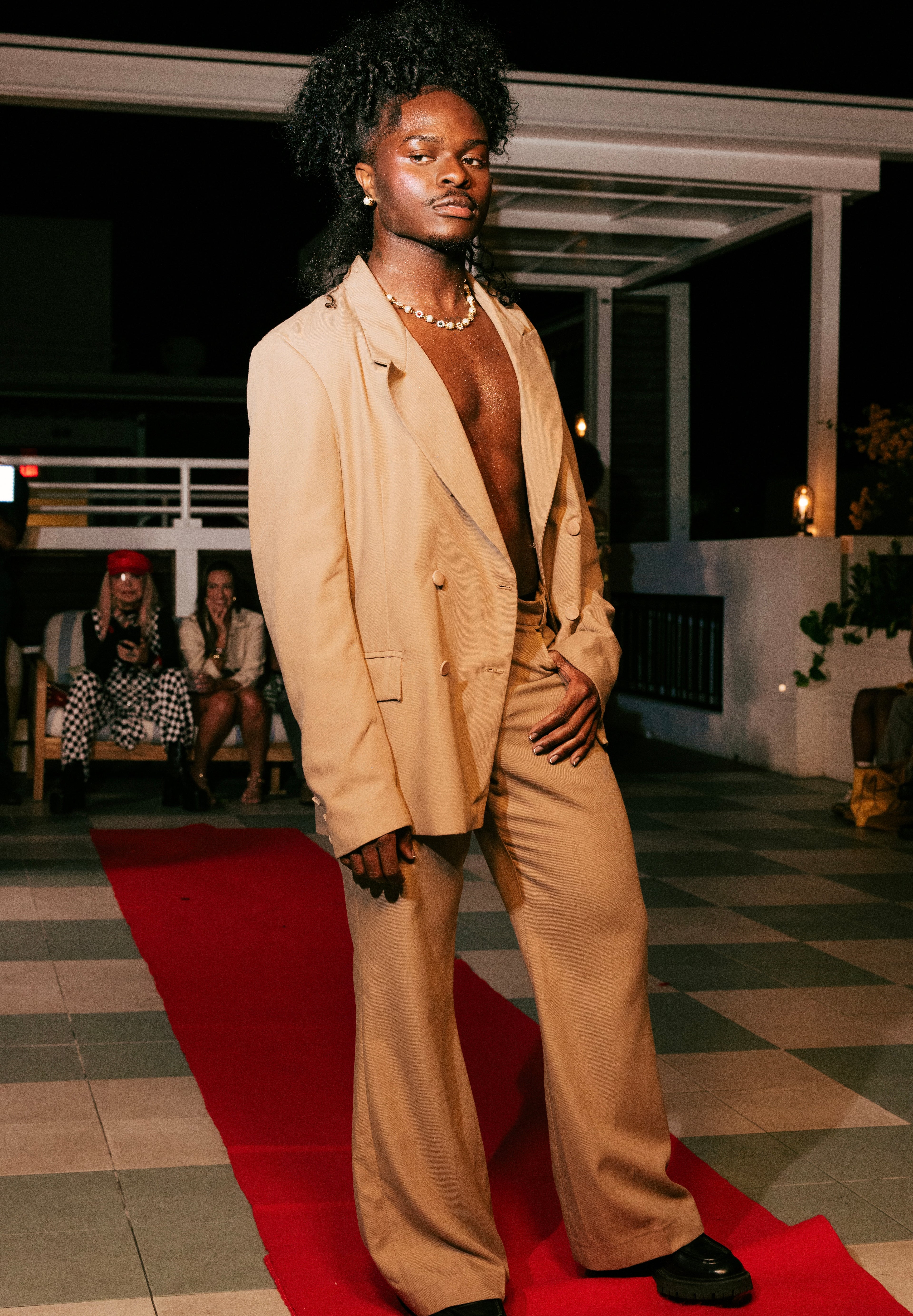 Tony Montana - suit