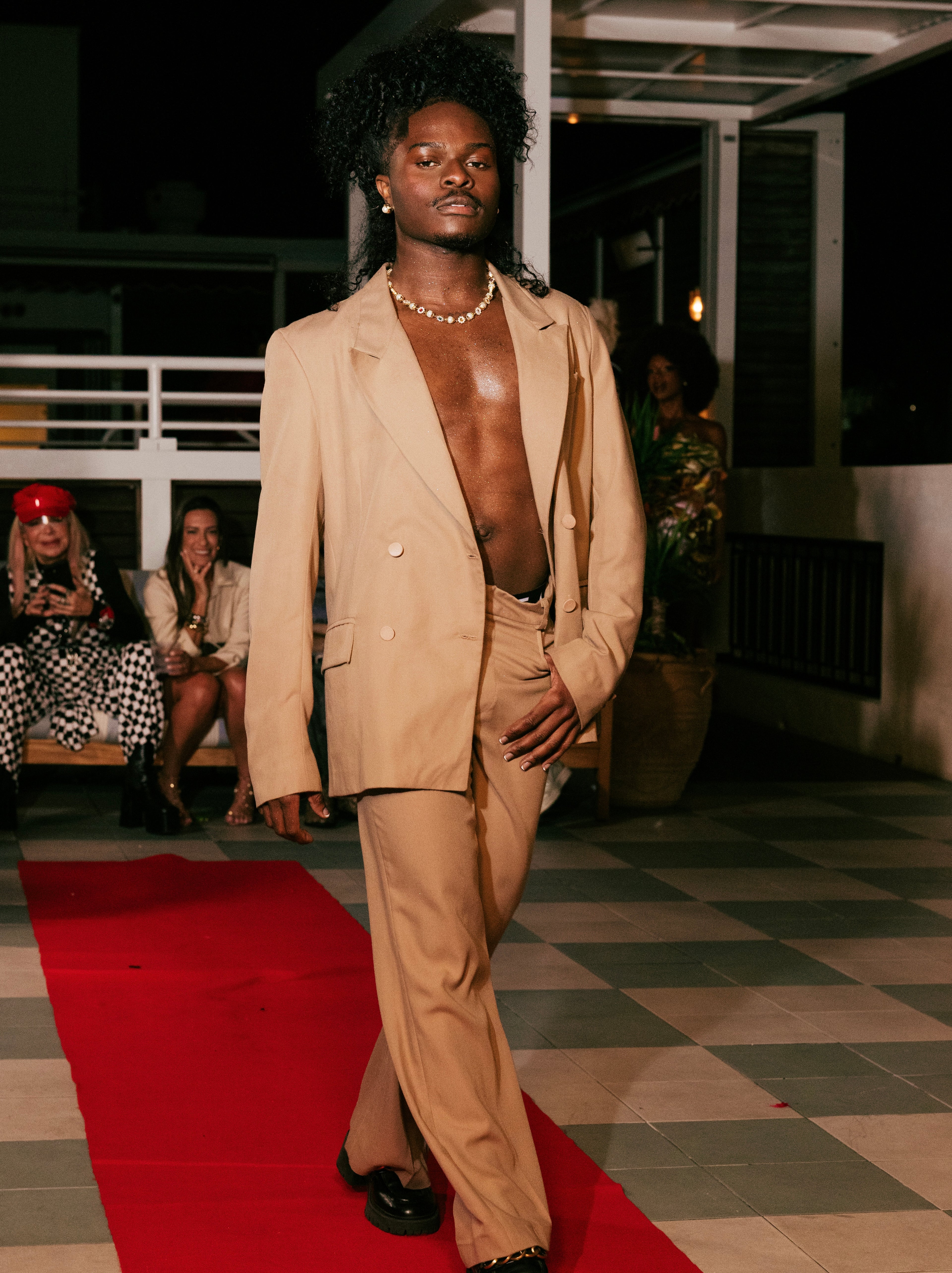Tony Montana - suit