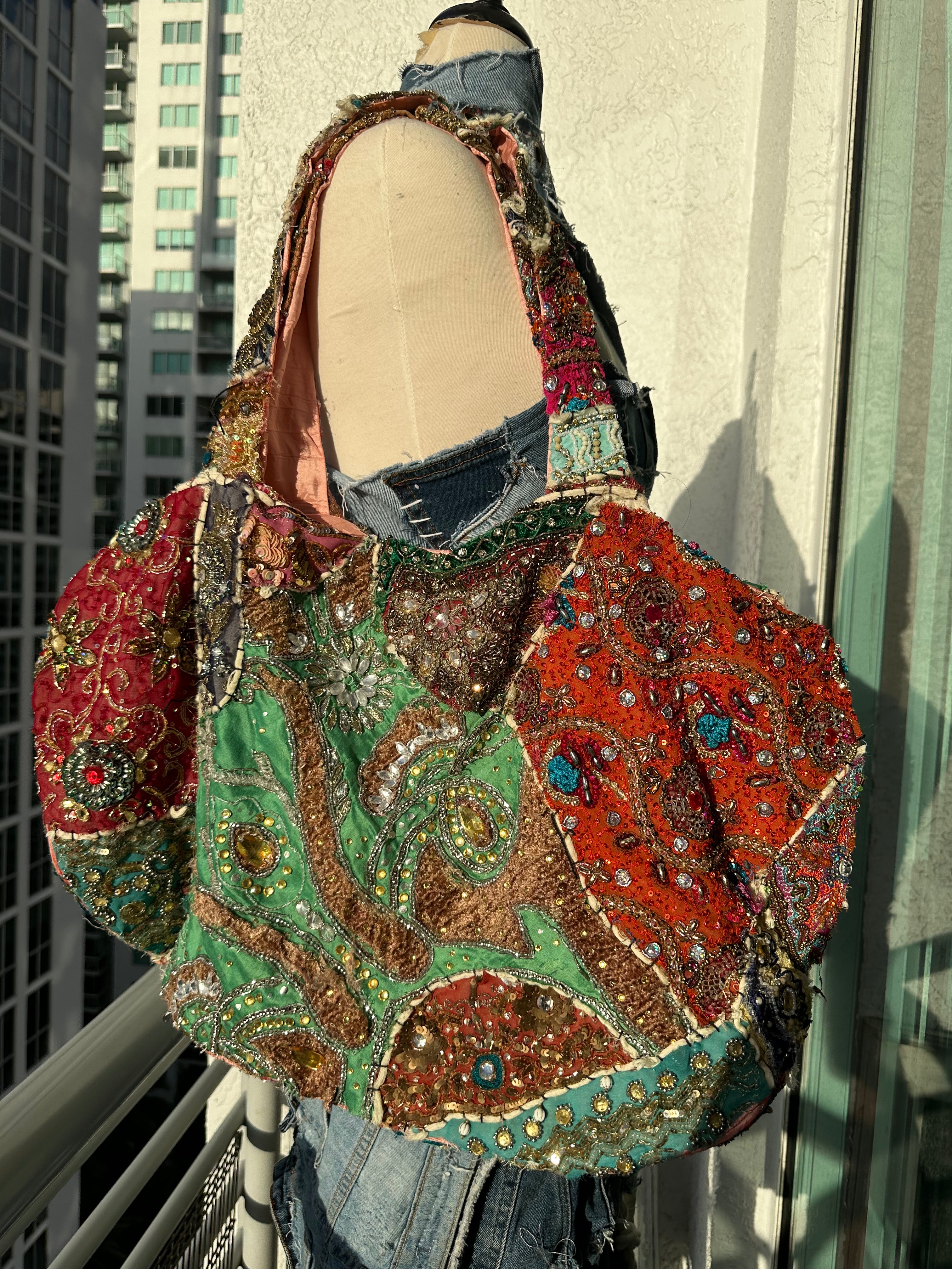 dmtri | tote
